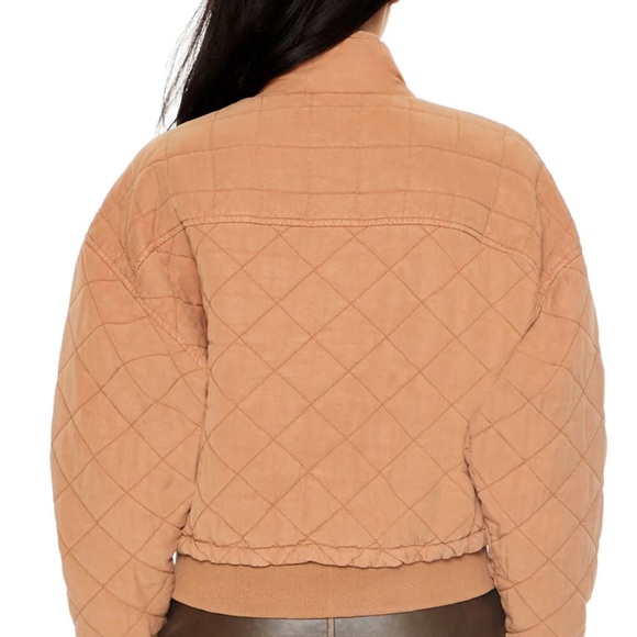 NWT Forever 21 Quilted Zip Up Camel Bomber Jacket - Picture 10 of 11